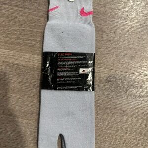 Nike Athletic Socks Gray and Pink Performance